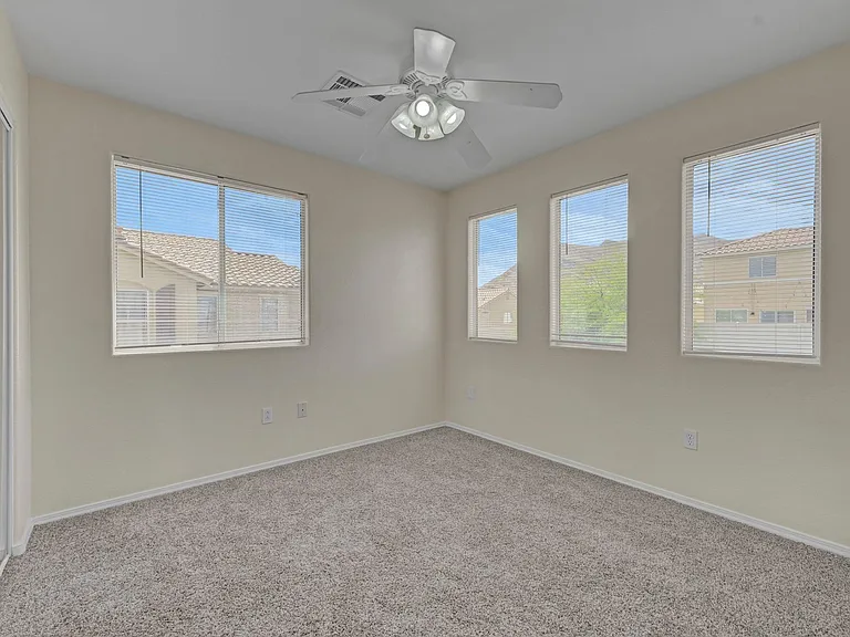 3952 Badgerbrook St — Photo 36