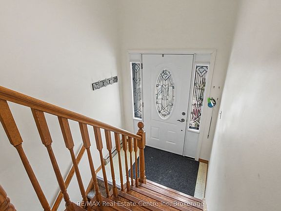 4th image of 503 Whitelaw Rd