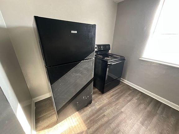 5th image of 28 Wallace Ln APT D