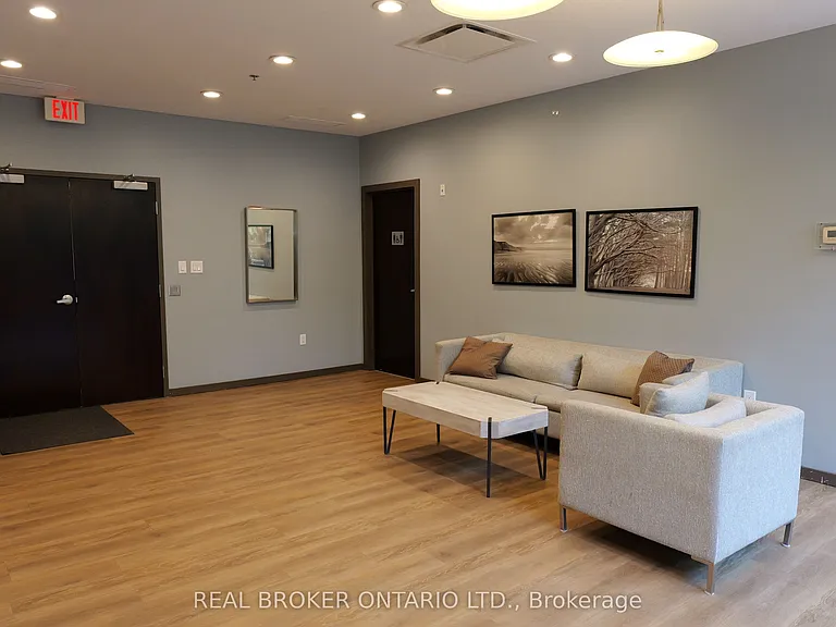 101 Richmond Rd #302 — Photo 15