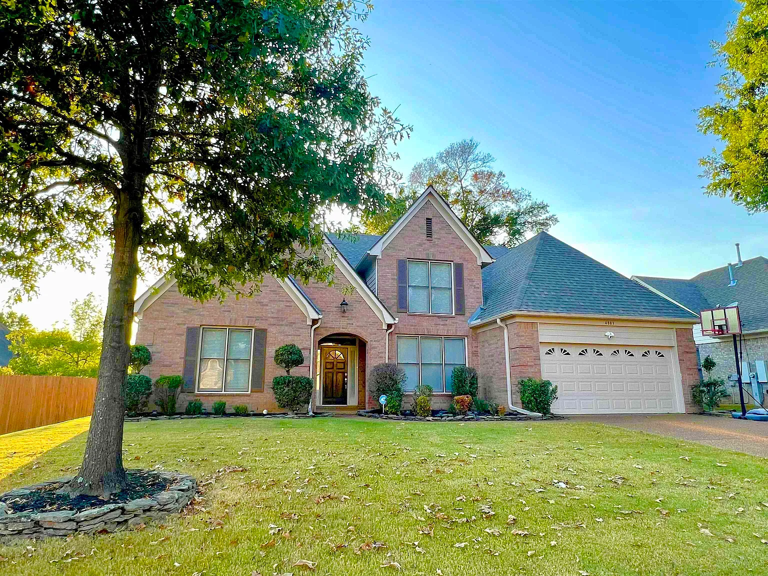 4 bed, 3.5 bath, 3463 sqft, $3,225 — Photo 1