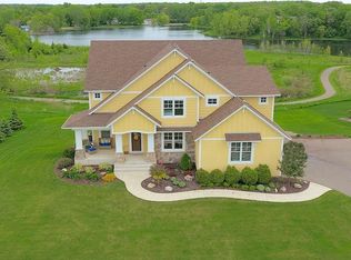 2965 Jonquil Trl N, Lake Elmo, MN 55042