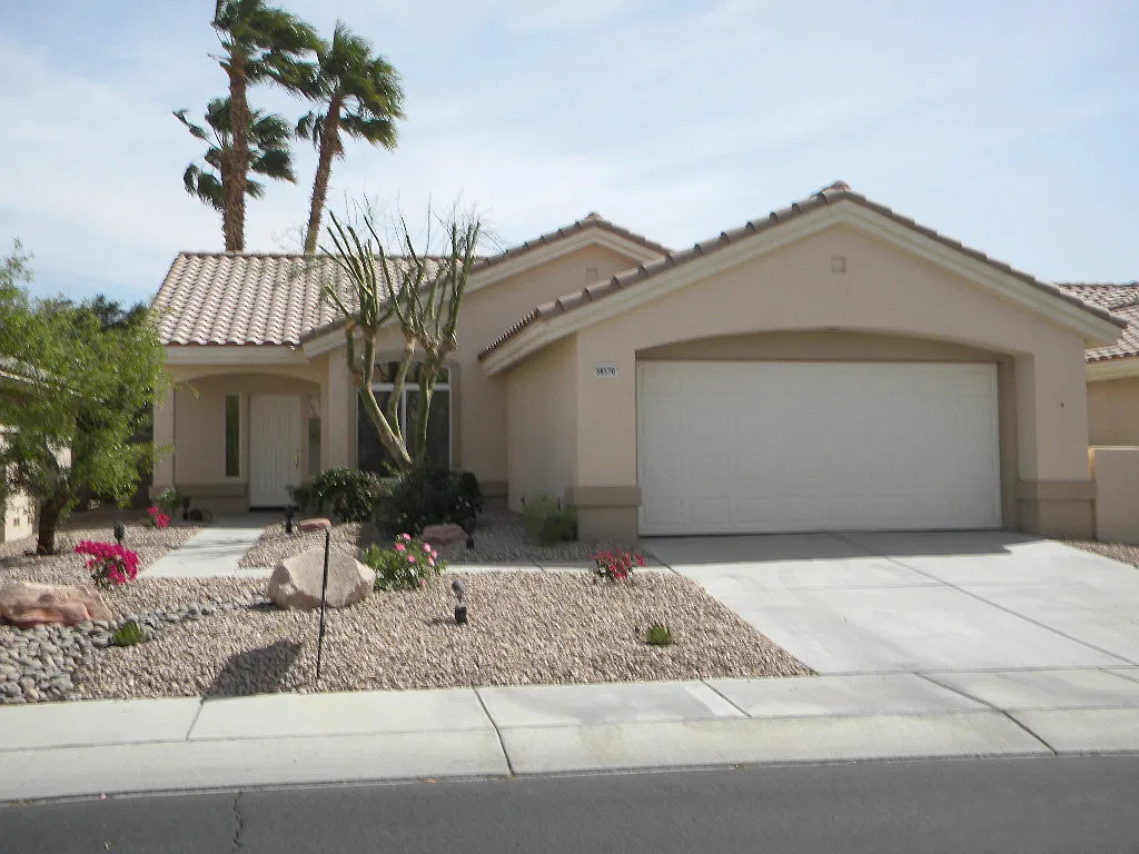 2 bed, 1178 sqft, $2,695 — Photo 1