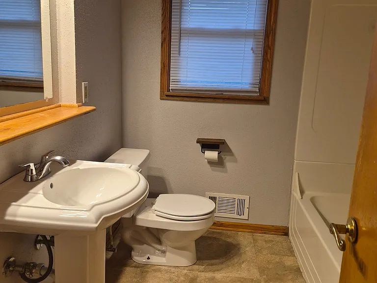 1018 Harmony Dr — Photo 5