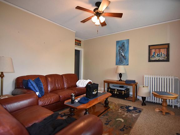 2nd image of 435 Fairview Ave N #4