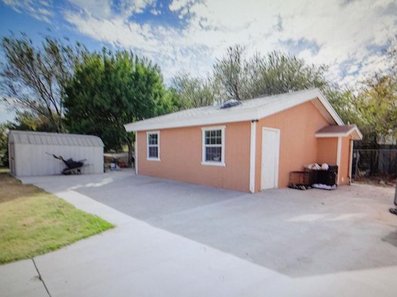 3rd image of 9408 Pavo Ln