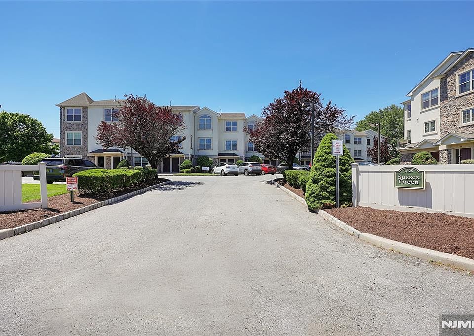 1st image of 1625 Paterson Plank Rd APT 10
