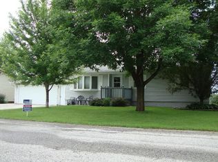 411 A Ave, Atkins, IA 52206