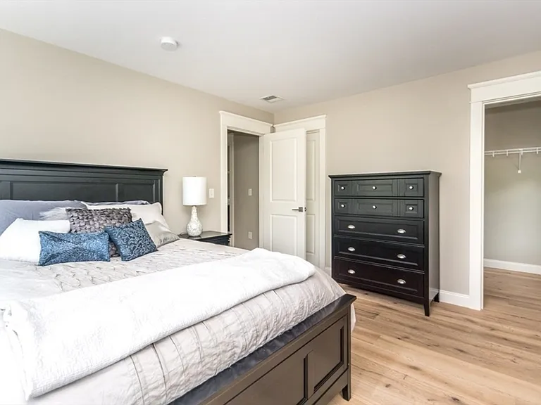 7 Floral Ave #7 — Photo 13