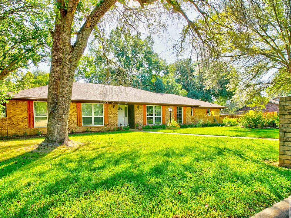 1st image of 125 Shumaker Dr