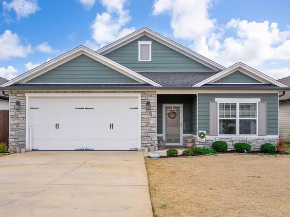 58 Browning Dr, Rossville, GA 30741