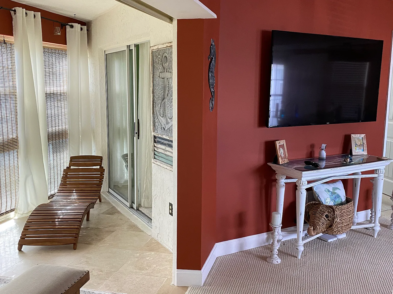 2 bed, 1200 sqft, $2,100 — Photo 2