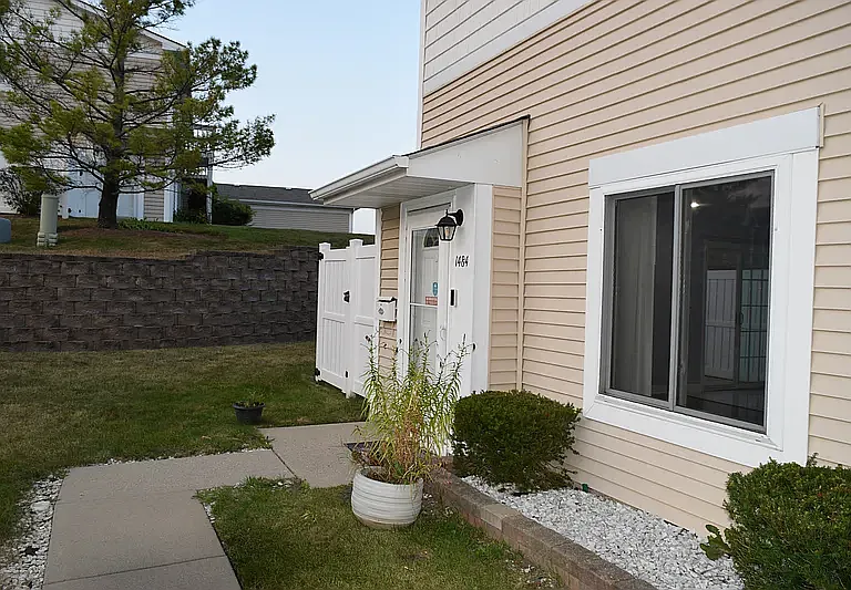 1484 Cornell Ter #36C — Photo 8