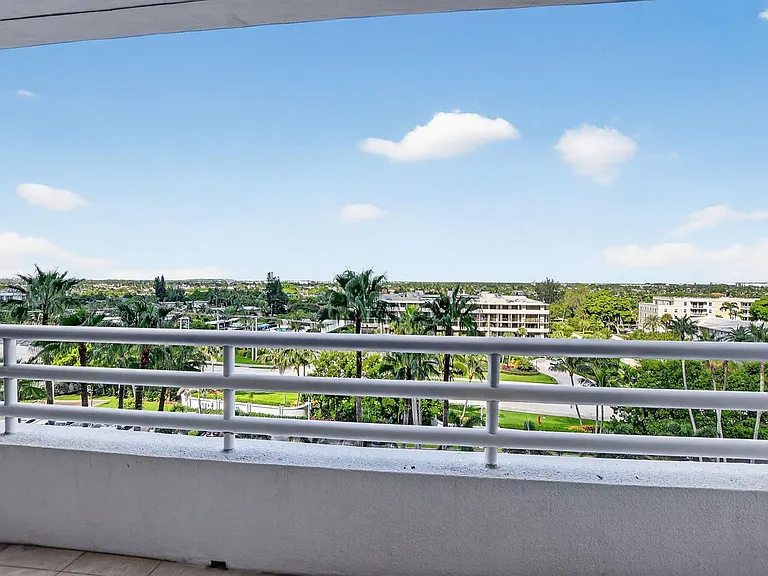 1500 S Ocean Blvd #704 — Photo 44