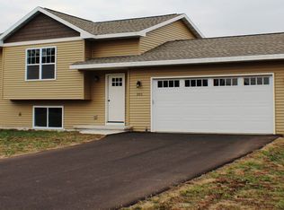 301 Sunrise Dr, Wausau, WI 54401