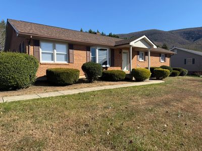200 Sherry May St, Covington, VA, 24426