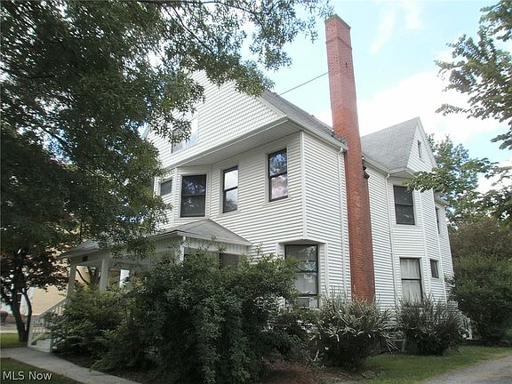 2nd image of 349 E Lincoln Way S