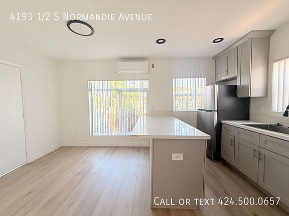 3rd image of 4193 1/2 S Normandie Ave