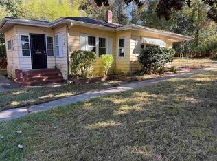 422 Blossom St, Batesburg, SC 29006