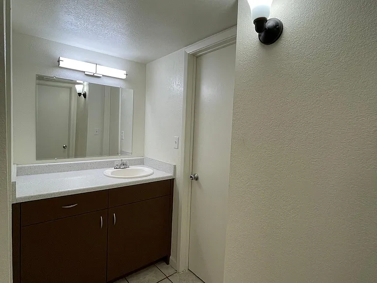 Bathroom vanity