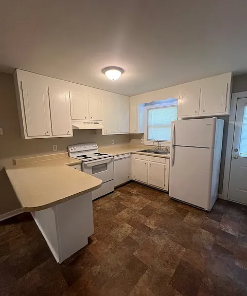 918 Ewing Blvd #B — Photo 4
