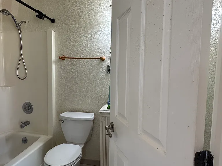 1709 S 88th St — Photo 10