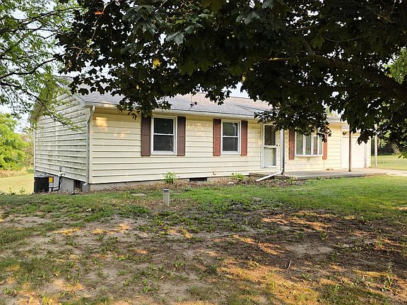 3rd image of 4545 S Rolland Rd