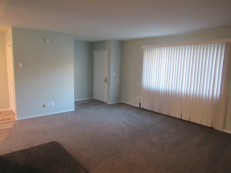 2828 N Julia St — Photo 15