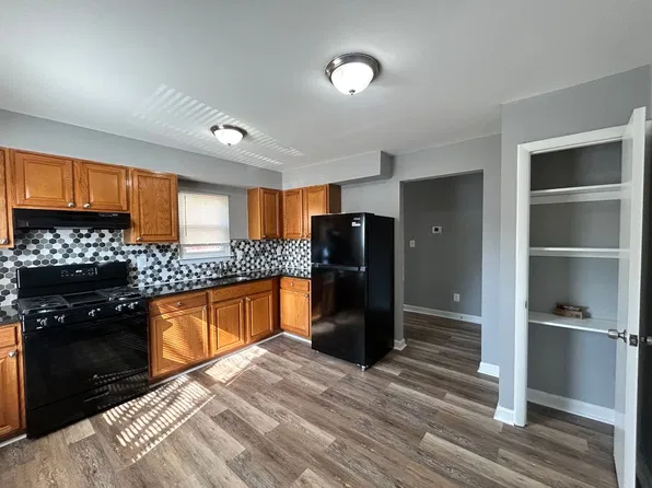 2939 W North Ave, Baltimore, MD 21216