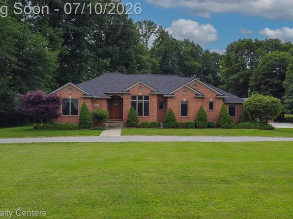 5315 Remer Rd, China, MI 48054