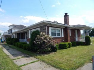 11 Valley St, Exeter, PA 18643