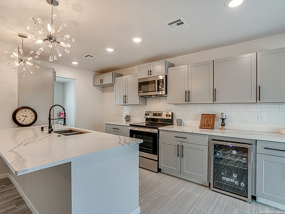 5th image of 14403 BRIARFERN ST