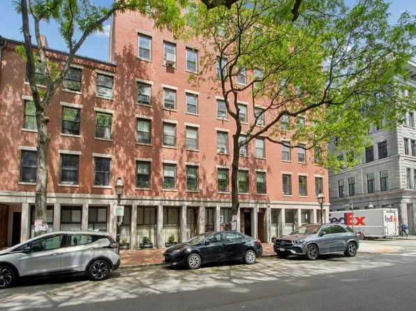 120 Commercial St APT 4, Boston, MA 02109