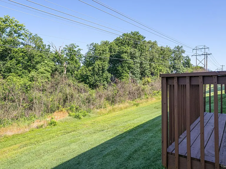 701-703 Glenstone Dr. — Photo 12
