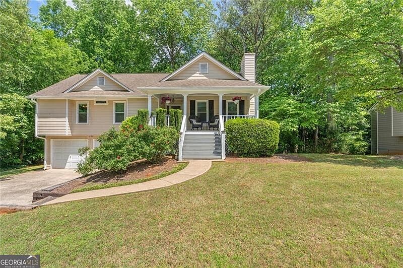 1st image of 304 Rose Creek Way