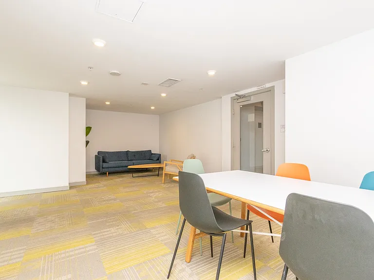 933 Hastings St E #712 — Photo 31