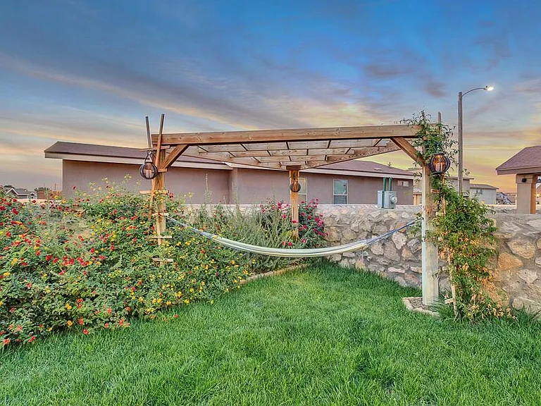 3925 Hueco Valley Dr — Photo 3