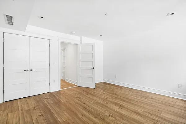 Rented by Compass | media 13