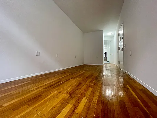 Rented by Building Equity Real Estate LLC | media 12