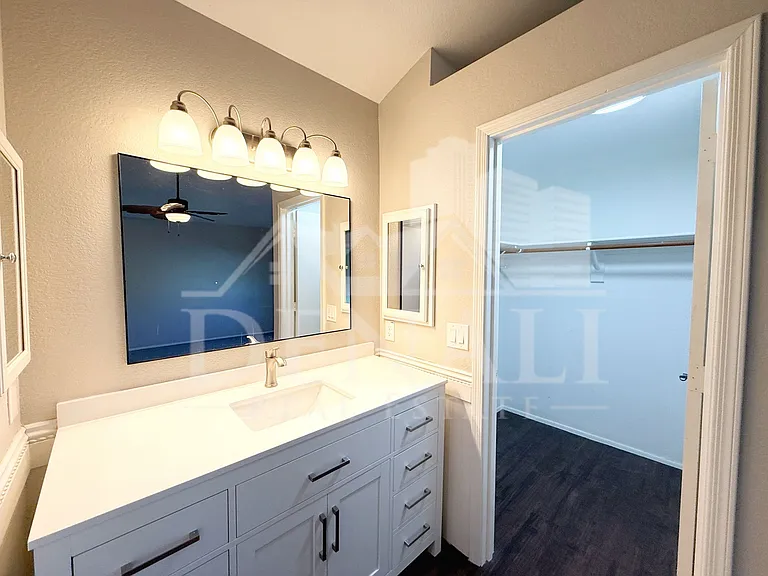 1114 S Surfside Dr — Photo 16