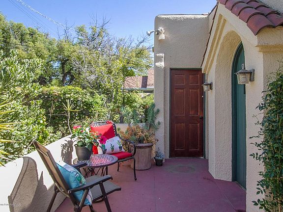 3rd image of 247 Vista Ave