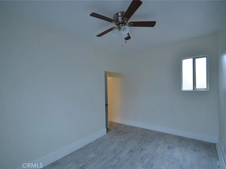 1025 Gladys Ave — Photo 28