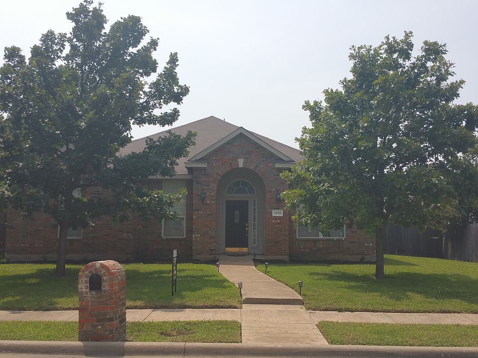 1st image of 1816 Cedar Vista Dr