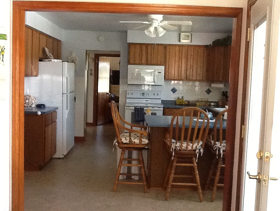 Open kitchen with snack bar