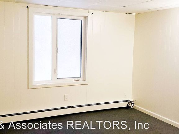 5th image of 935 Aurora Dr APT 4