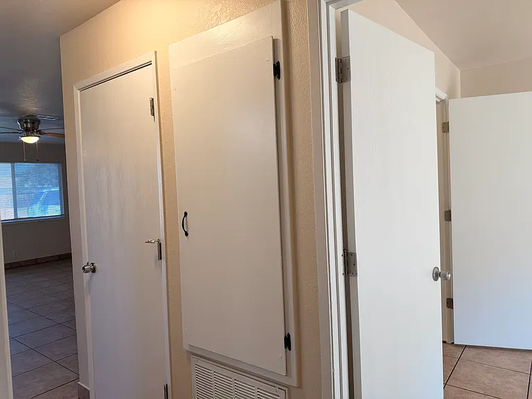 135 Brookridge Dr — Photo 10
