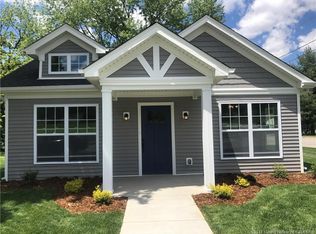 102 W Charlestown Ave, Jeffersonville, IN 47130