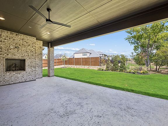 5th image of 681 Capella Ct