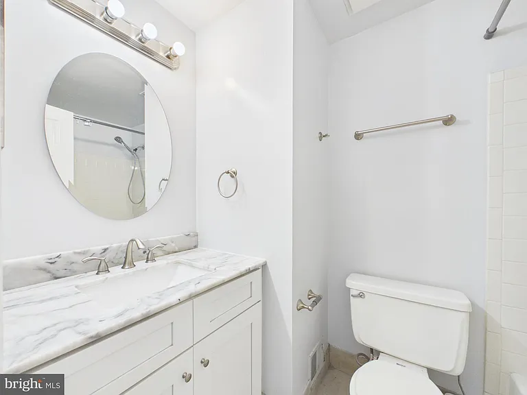 5971 Clerkenwell Ct — Photo 36