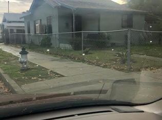 543 N Clark St, Fresno, CA 93701